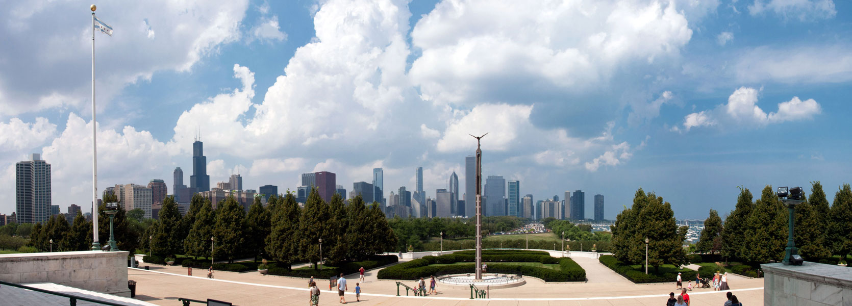 P8208236ps.jpg - The Chicago skyline
